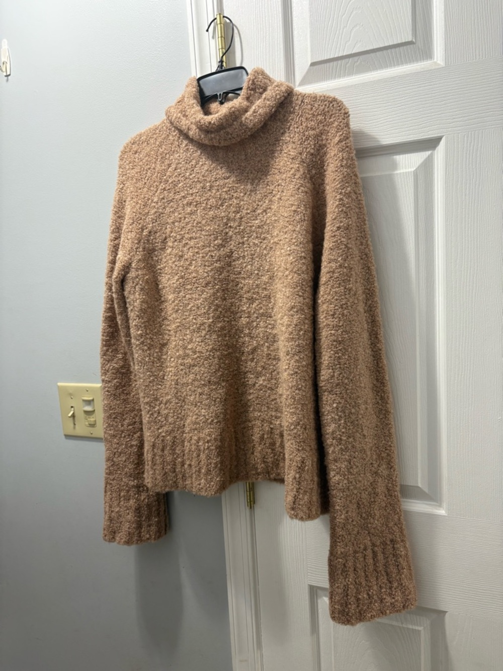 TUCKERNUCK Theo Turtleneck Camel Boucle Sweater Wool/Alpaca Size Medium